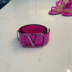 VALENTINO Vlogo Plaque Pink Leather Belt